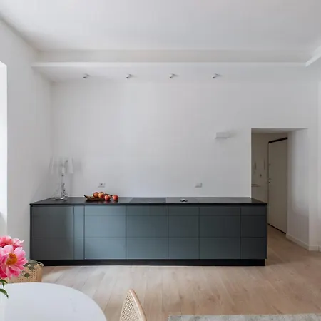 Apartamento Iflat Vatican 2 Bedroom Design *