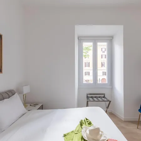 Apartamento Iflat Vatican 2 Bedroom Design