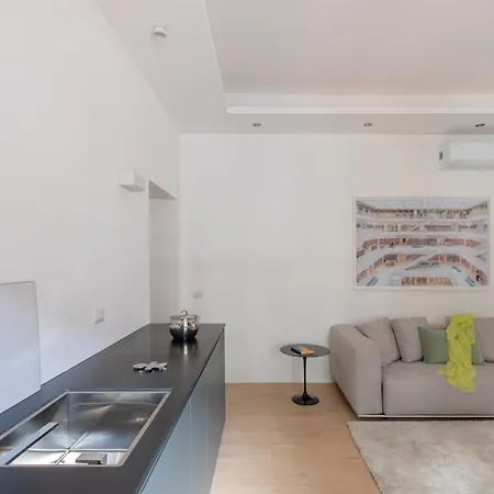 Apartamento Iflat Vatican 2 Bedroom Design Roma
