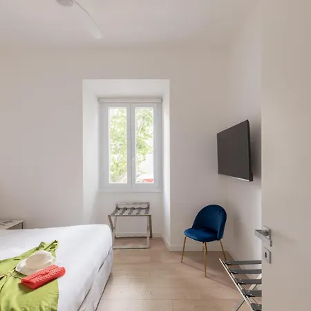 Iflat Vatican 2 Bedroom Design Roma