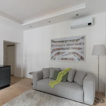 Apartamento Iflat Vatican 2 Bedroom Design