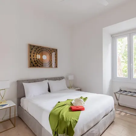 Iflat Vatican 2 Bedroom Design Roma